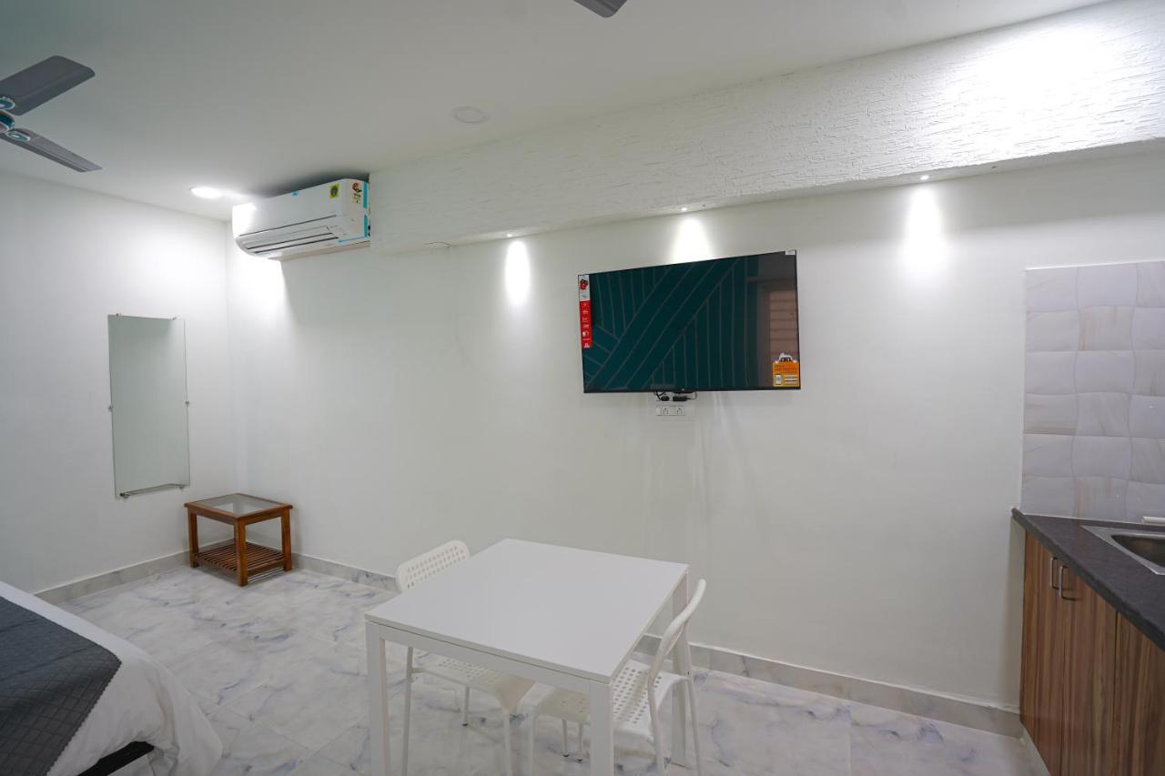Mahasri Studio Apartments- Brand New Fully Furnished Air Conditioned Studio Apartments Tirupati Eksteriør bilde